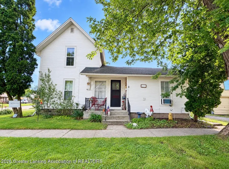 402 E Henry Street, Charlotte, MI 48813 - #2