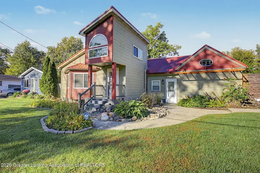 223 N Catherine Street, Lansing, MI 48917 - #2