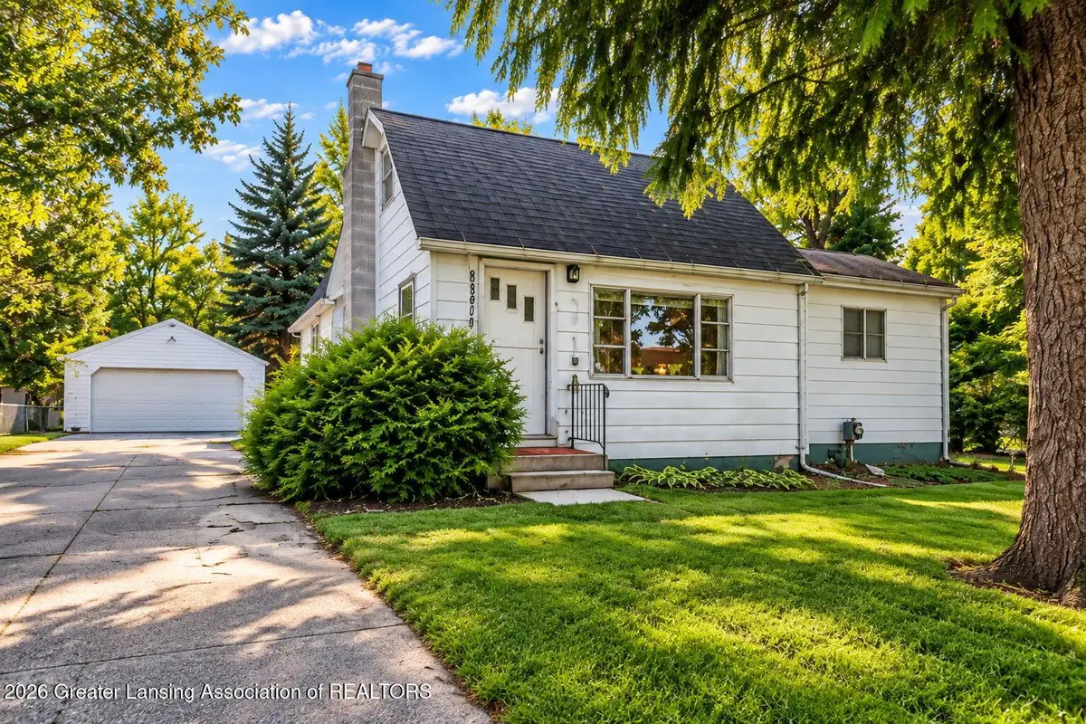 5921 Pheasant Avenue, Lansing, MI 48911 - #1