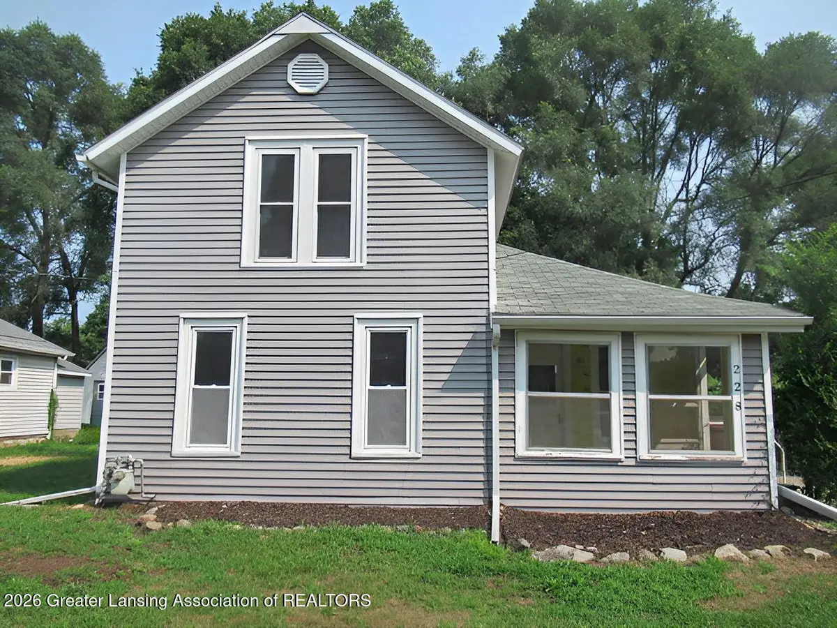 228 W Pearl Street, Ovid, MI 48866 - #1