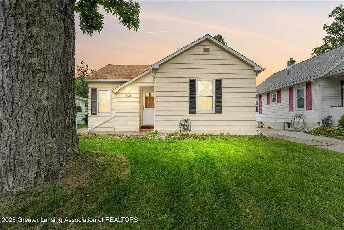 1928 Sunnyside Avenue, Lansing, MI 48910 - #1