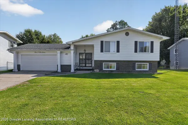 5027 Geraldine Drive, Lansing, MI 48917