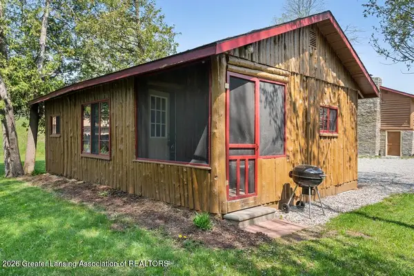 4179 S Straits Highway #7, Indian River, MI 49749