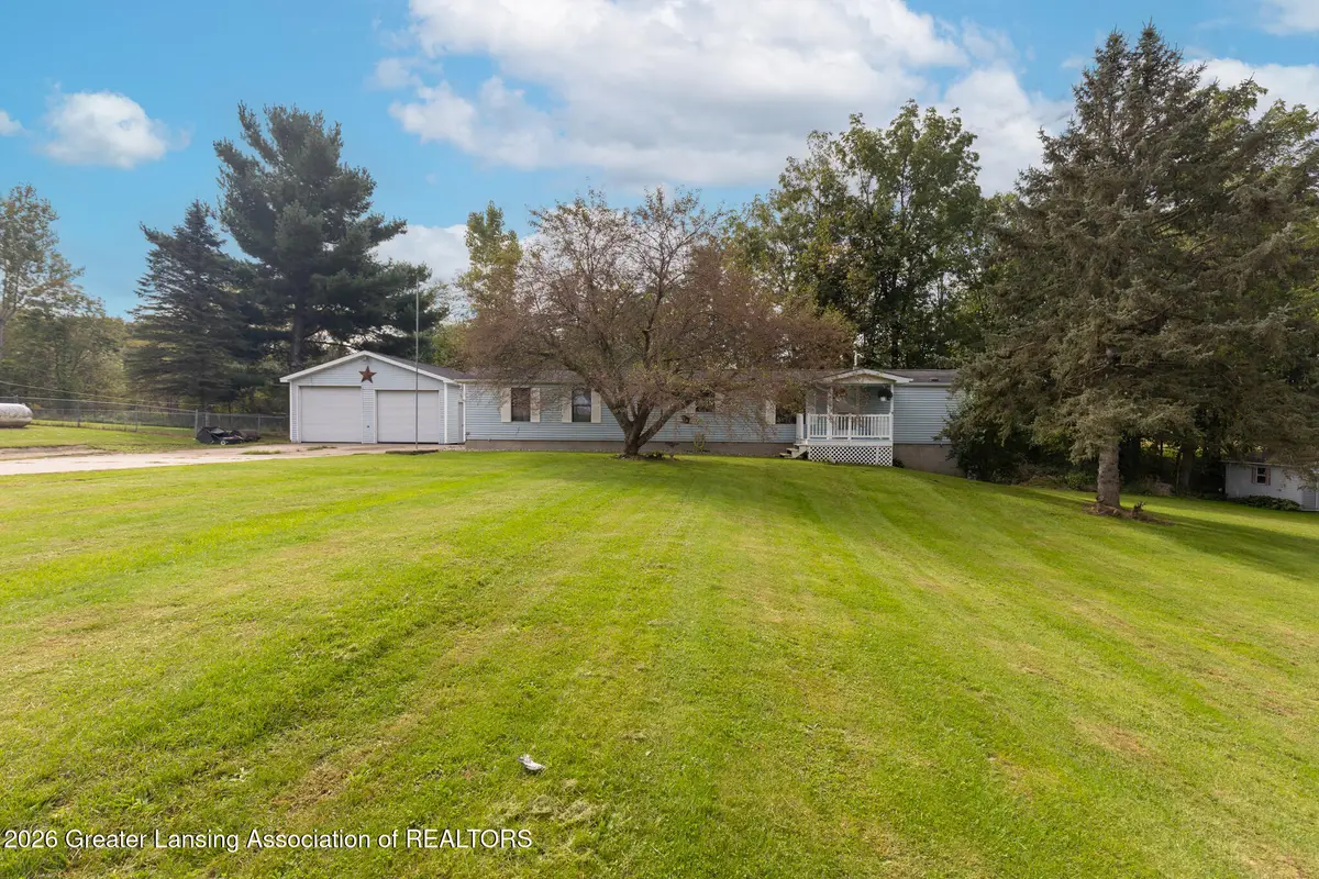 2601 W Vermontville Highway, Charlotte, MI 48813 - #1