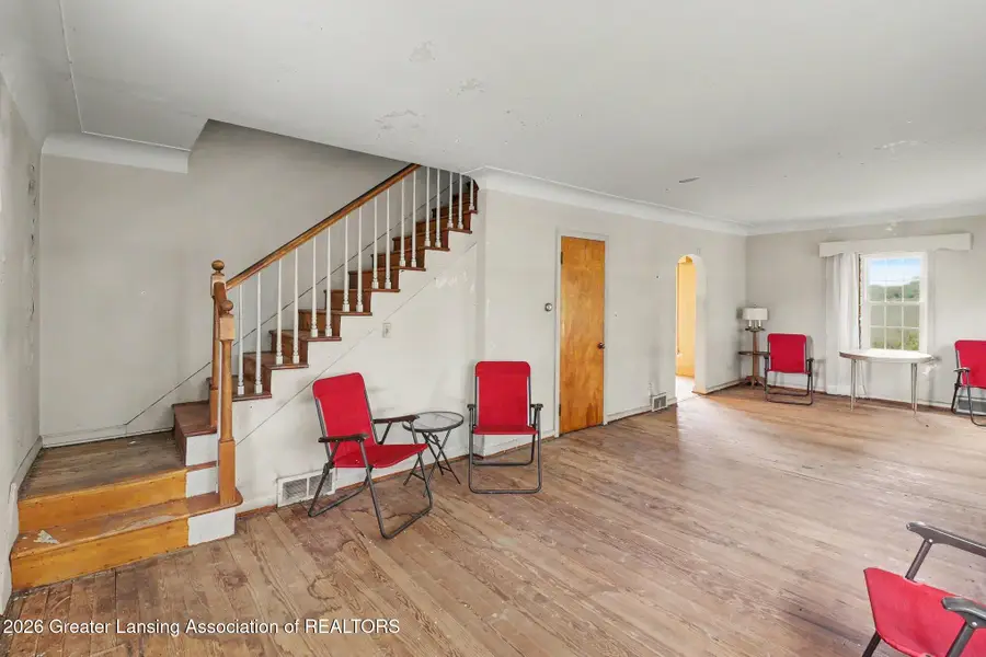 1136 S Nichols Road, Swartz Creek, MI 48473 - #2