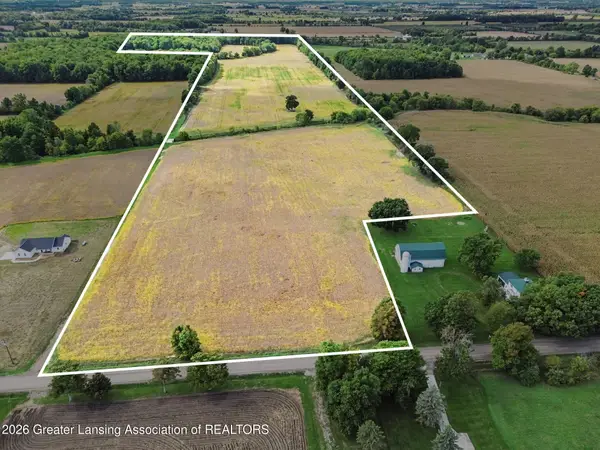 1136 S Nichols Road, Swartz Creek, MI 48473