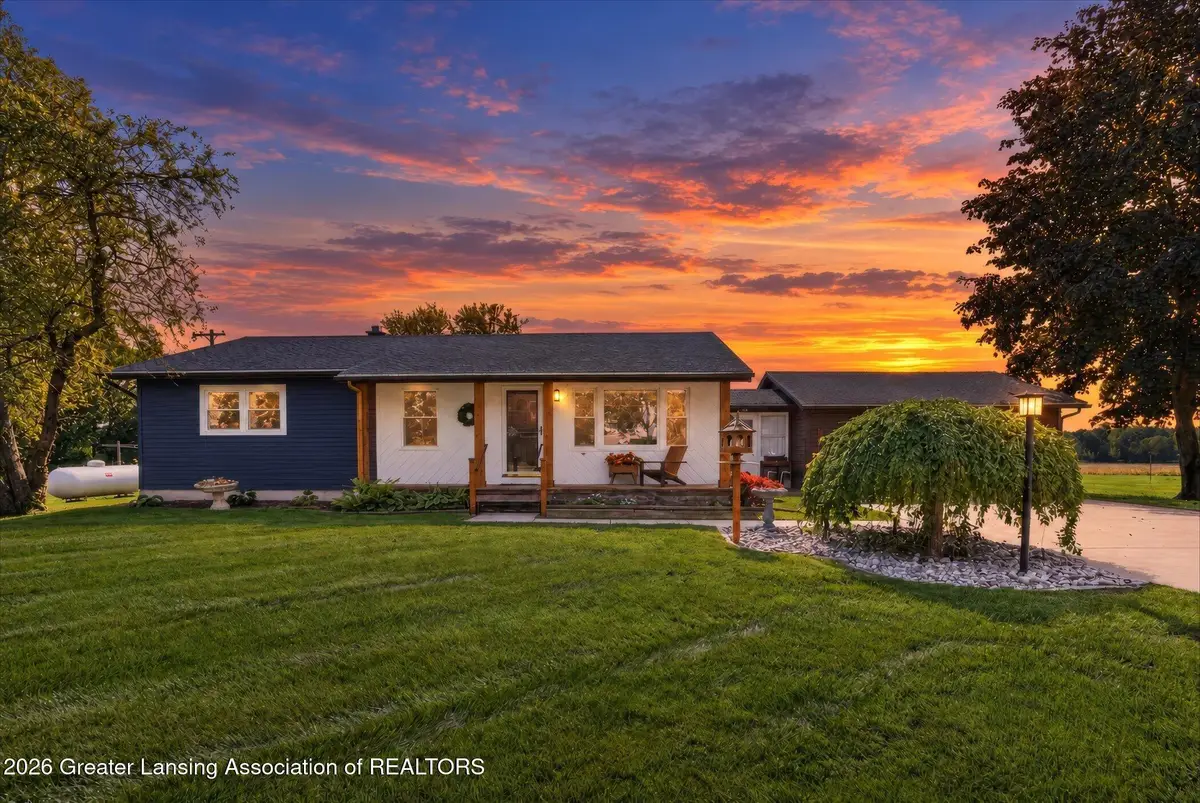 3200 E Round Lake Road, Dewitt, MI 48820 - #1