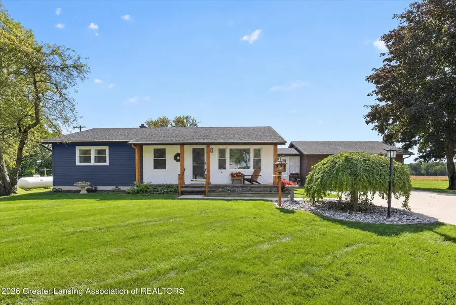 3200 E Round Lake Road, Dewitt, MI 48820 - #3