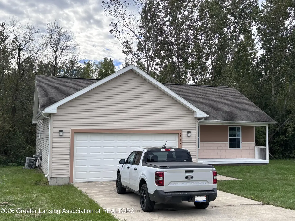 6010 Anchor Cove, Dimondale, MI 48821 - #1