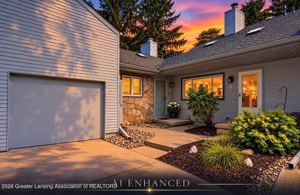 1118 Timbercreek Drive #8, Grand Ledge, MI 48837