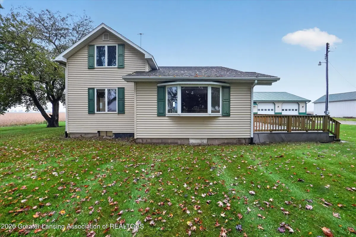 5741 E Saint Charles Road, Ithaca, MI 48847 - #1