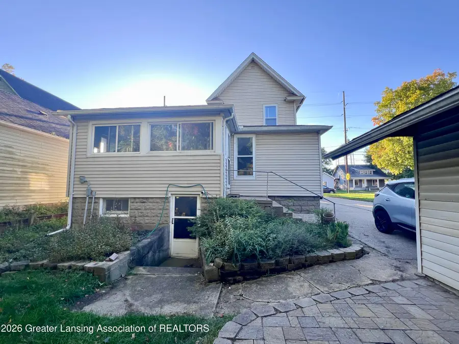 452 N Cochran Avenue, Charlotte, MI 48813 - #2