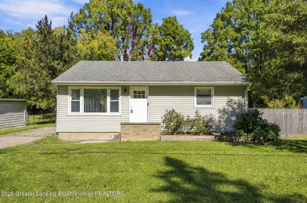 629 Louisa Street, Lansing, MI 48911 - #1
