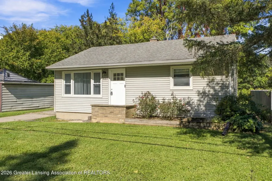 629 Louisa Street, Lansing, MI 48911 - #3