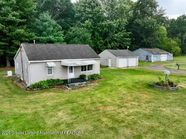 5679 Kinneville Road, Eaton Rapids, MI 48827