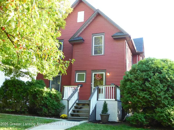 517 Moores River Drive, Lansing, MI 48910