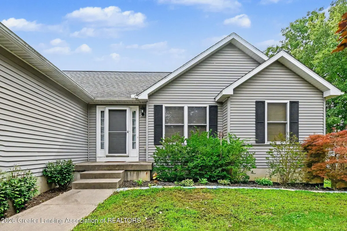 1206 N Waverly Road, Dimondale, MI 48821 - #1