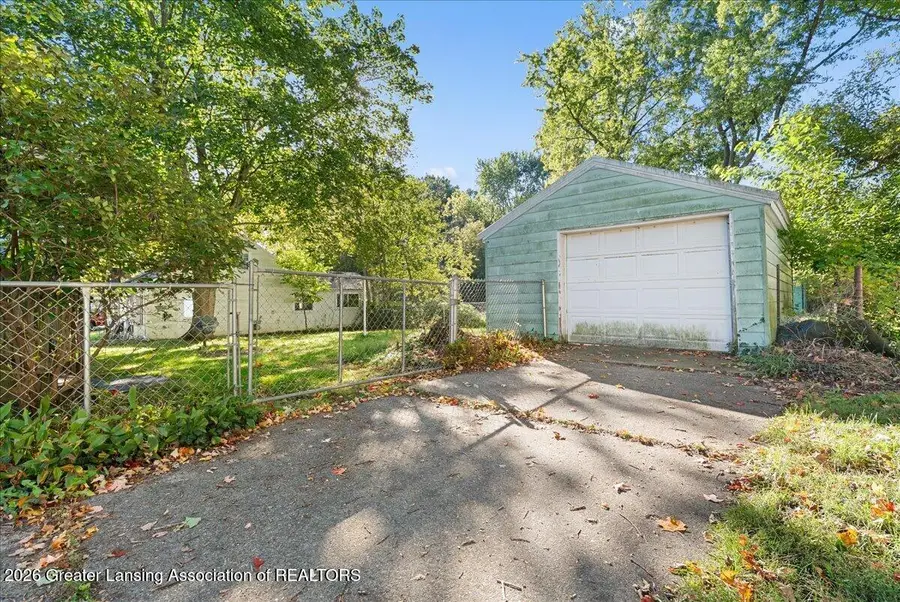 1617 Hillcrest Street, Lansing, MI 48910 - #3