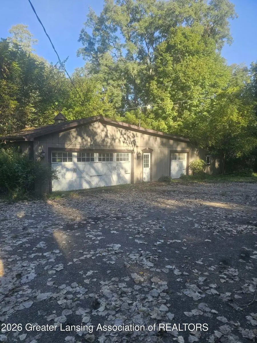 1589 Fairview Highway, Charlotte, MI 48813 - #2