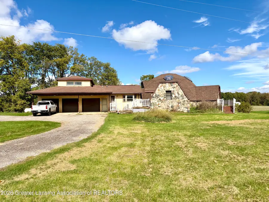 2271 Mcconnell Highway, Charlotte, MI 48813 - #3