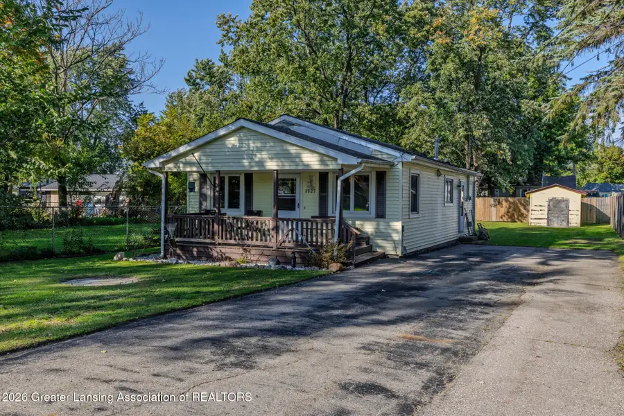 1927 Owosso Avenue, Owosso, MI 48867 - #2