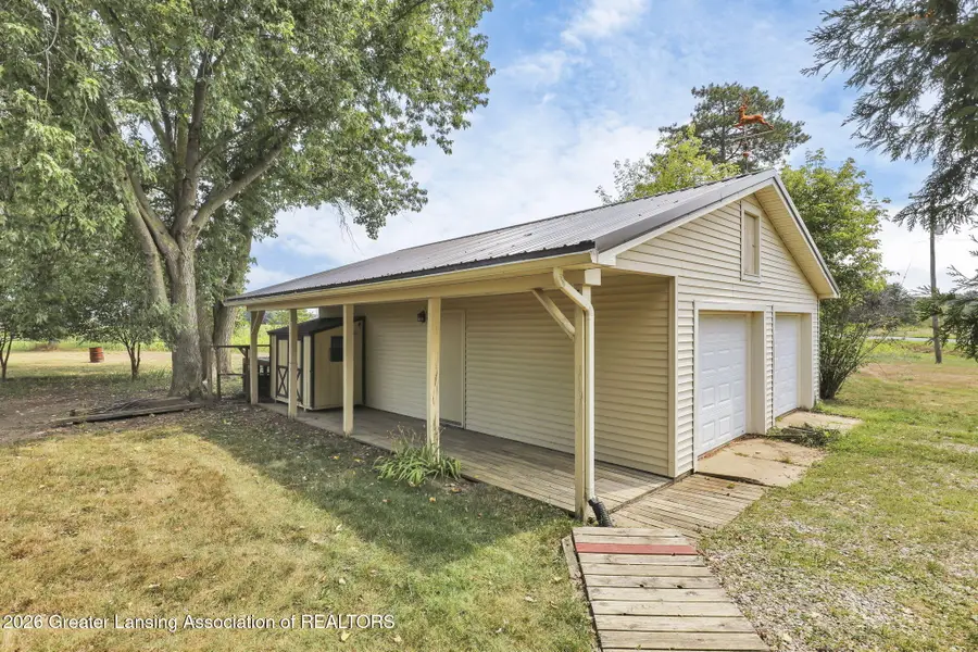 1189 E Maple Rapids Road, Saint Johns, MI 48879 - #2