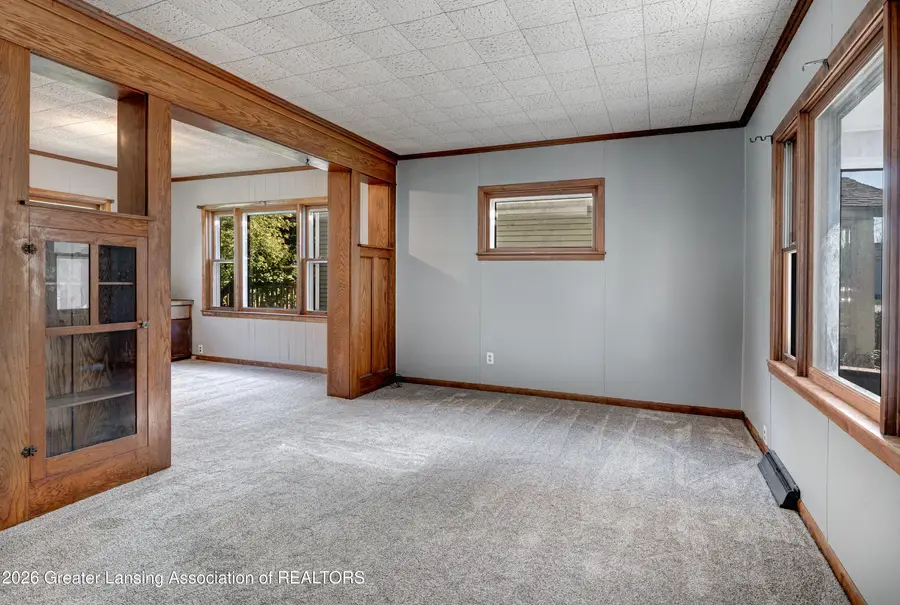 1534 Massachusetts Avenue, Lansing, MI 48906 - #2