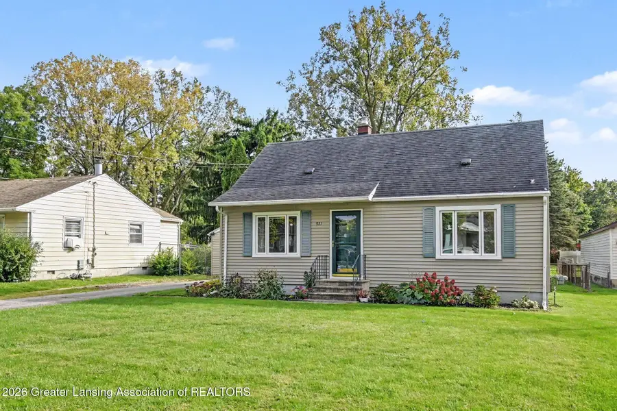 921 Brad Street, Lansing, MI 48911 - #3