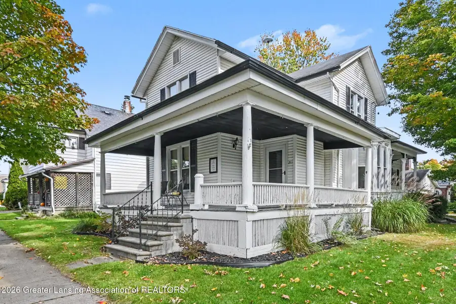 211 S Wight Street, Saint Johns, MI 48879 - #2