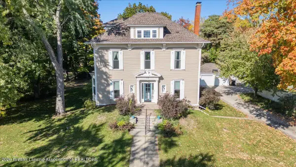 318 W Williams Street, Owosso, MI 48867