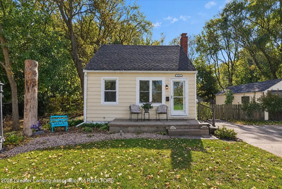 1213 Muskegon Avenue, Lansing, MI 48915 - #3