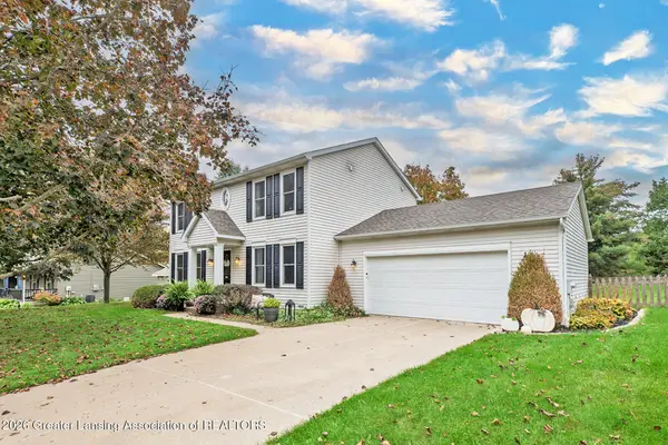 745 Tanbark Drive, Dimondale, MI 48821
