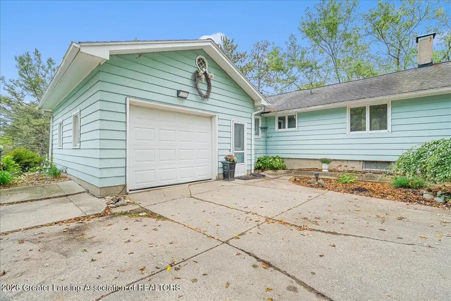 421 Creyts Road, Dimondale, MI 48821 - #3