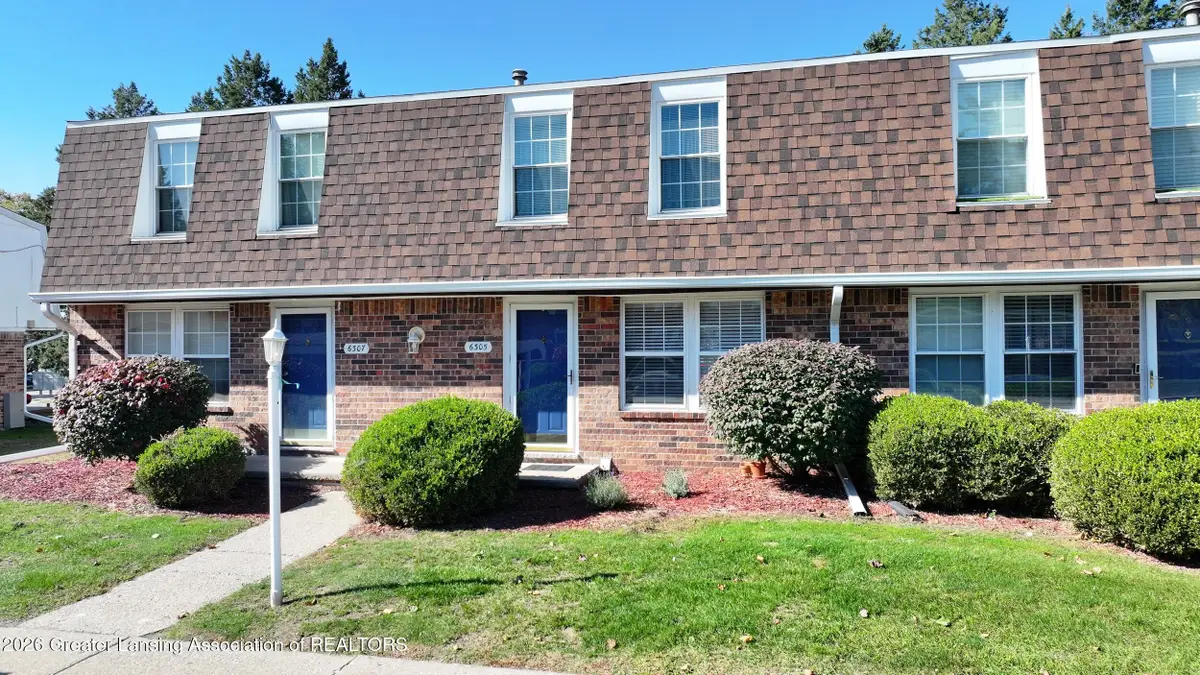 6305 Beechfield Drive, Lansing, MI 48911 - #1
