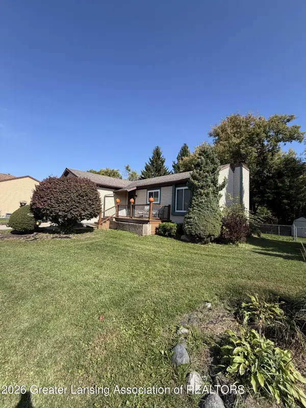 310 Corral Path, Lansing, MI 48917