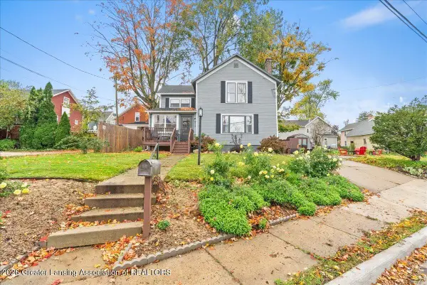 213 W River Street, Grand Ledge, MI 48837