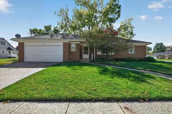 1735 Abington Place, Lansing, MI 48910