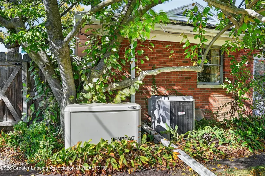 1735 Abington Place, Lansing, MI 48910 - #3