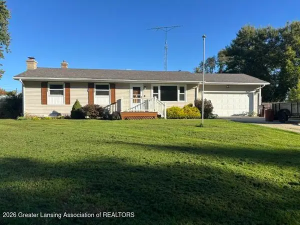 827 Quinlan Drive, Williamston, MI 48895