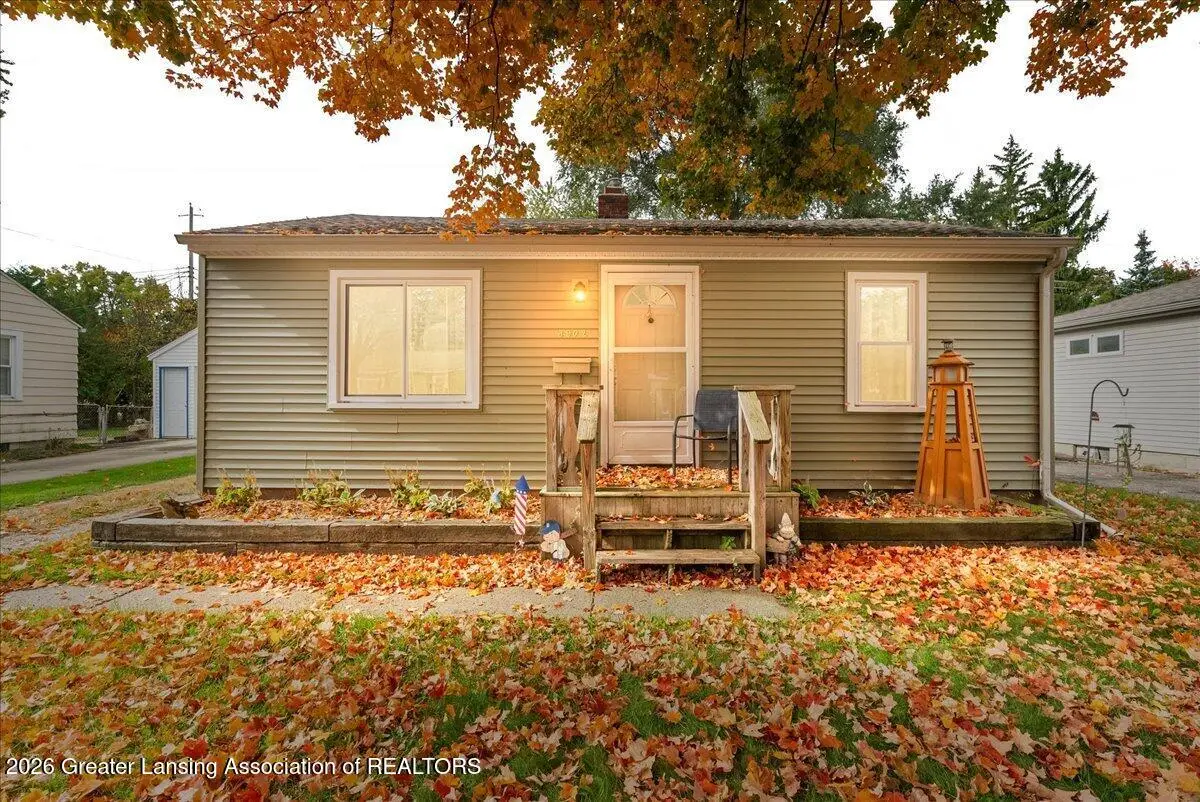 3902 Glenwood Avenue, Lansing, MI 48910 - #1