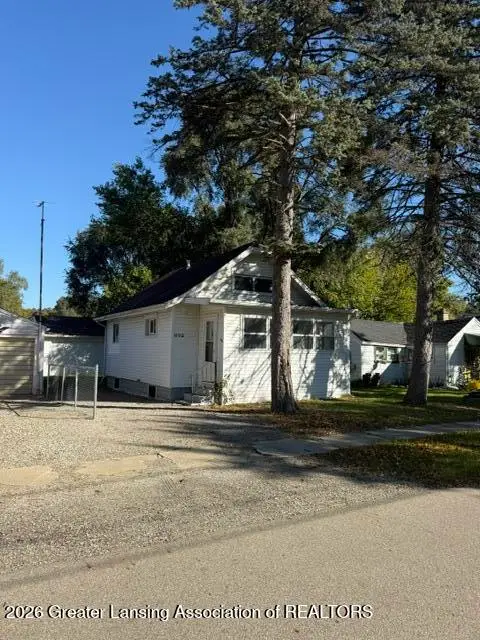 602 E Bird Street, Jackson, MI 49203 - #2