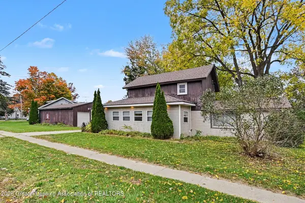 2011 NE Delhi Street, Holt, MI 48842