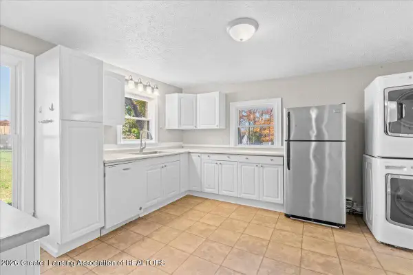 446 N Sheldon Street, Charlotte, MI 48813