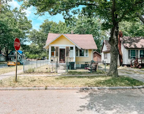 1735 Superior Street, Muskegon, MI 49442