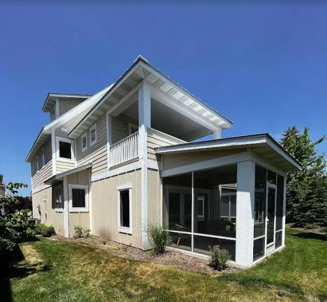 920 W Savidge Street #2, Spring Lake, MI 49456 - Image #2