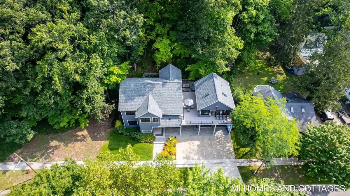 702 Lake Street, Saugatuck, MI 49453 - #1
