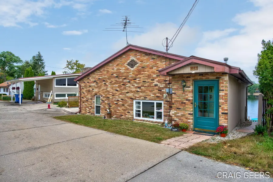 441 S Rock Lake Drive, Vestaburg, MI 48891 - #3