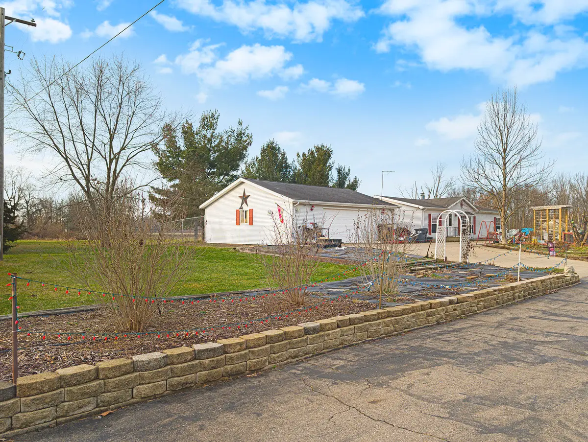 49580 W Red Arrow Highway, Lawrence, MI 49064 - Image #1