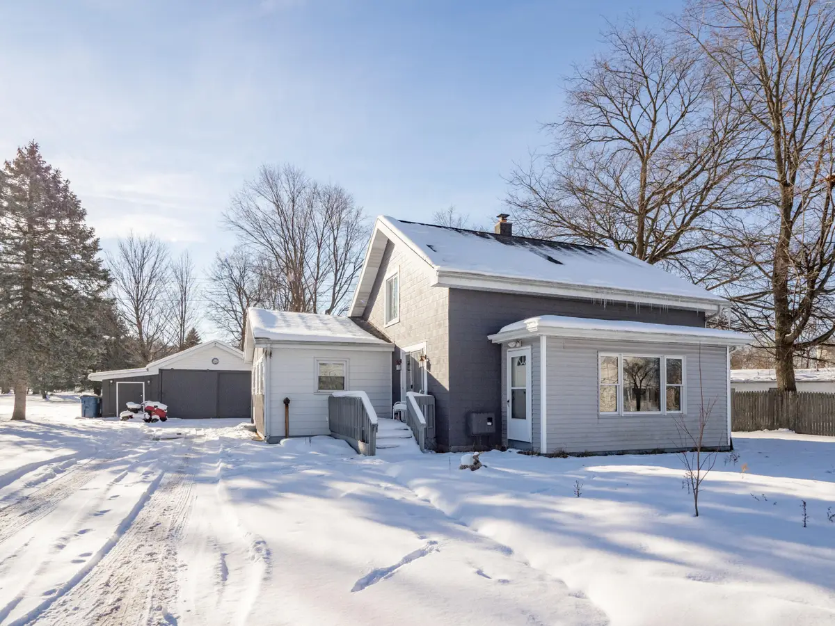 24283 Alvord Street, Mattawan, MI 49071 - Image #1