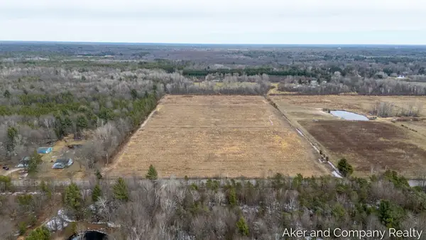 2592 N Weber Road, Muskegon, MI 49445